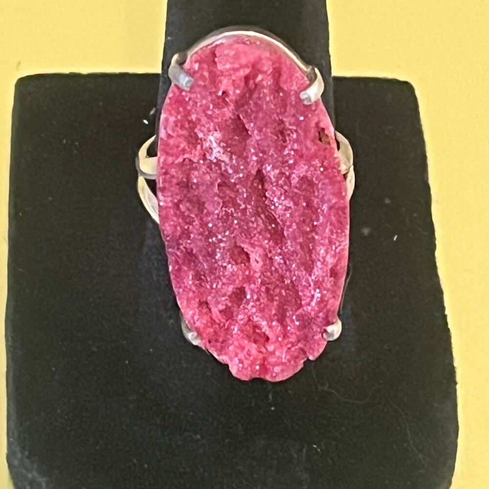 Women’s Huge Pink Druzy Quartz 925 ring. Size 7